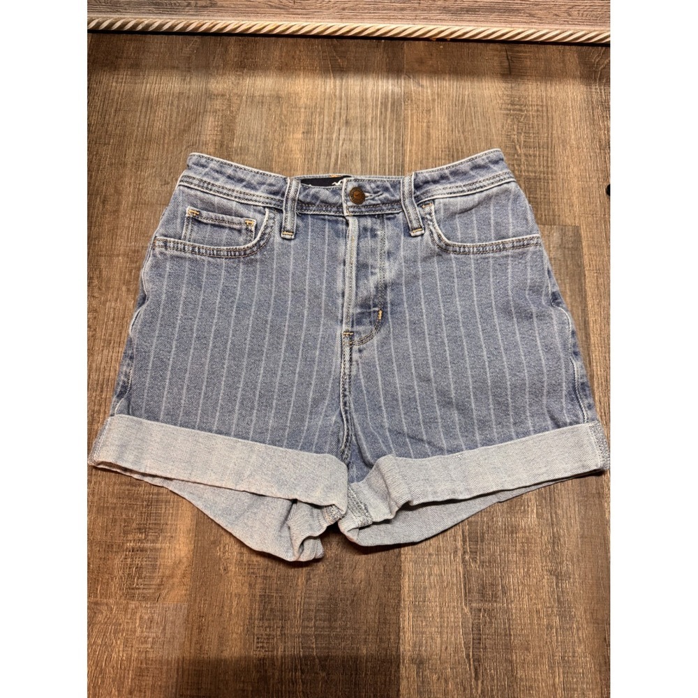 Hollister Ultra High-Rise Mom Shorts Blue Pinstripe Button Fly Denim Size 3 W26